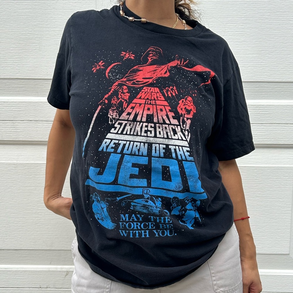 Star Wars Tee - May the Force Be with You! 🌌✨